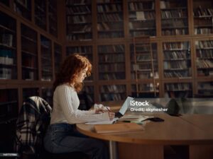 Article : L’inconnue de la bibliothèque